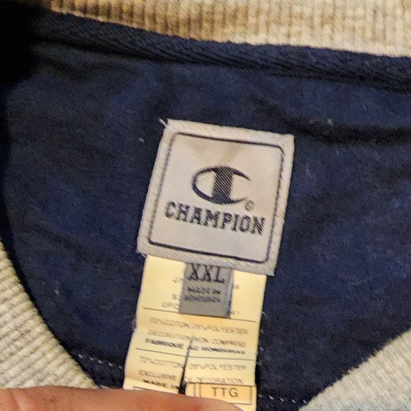 Vintage Champion Sweatshirt - Picture 3 of 3
